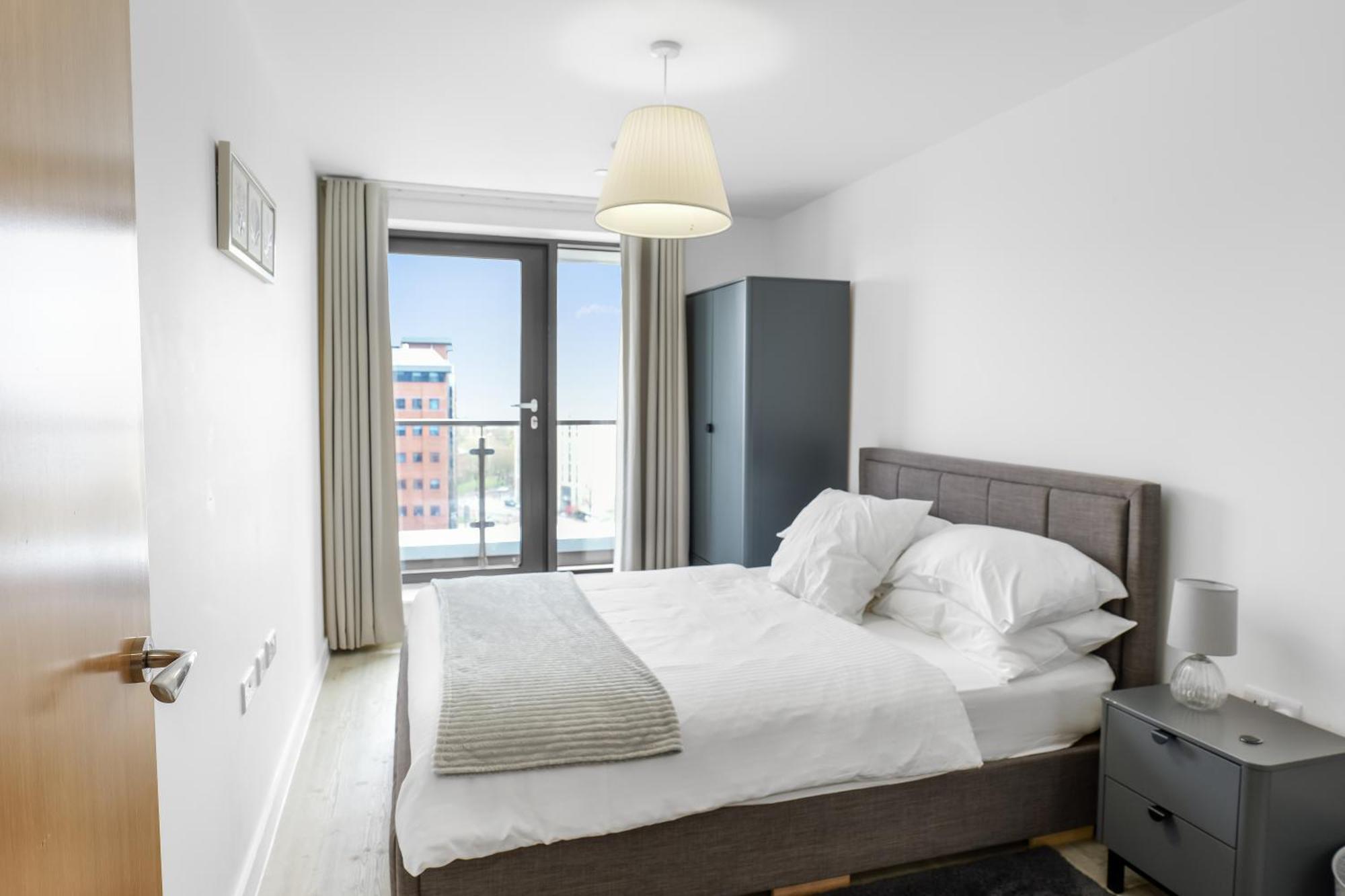 High Rise 2 Bedroom & 2 Bath Apartment With Parking, Balcony & Amazing View Manchester Zewnętrze zdjęcie